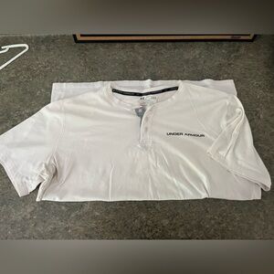Under Armour White Short Sleeve Henley Tee L